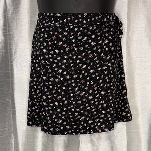 SO Mini Skirt Floral Faux Wrap Black Spring Holiday Coquette Feminine Women’s M